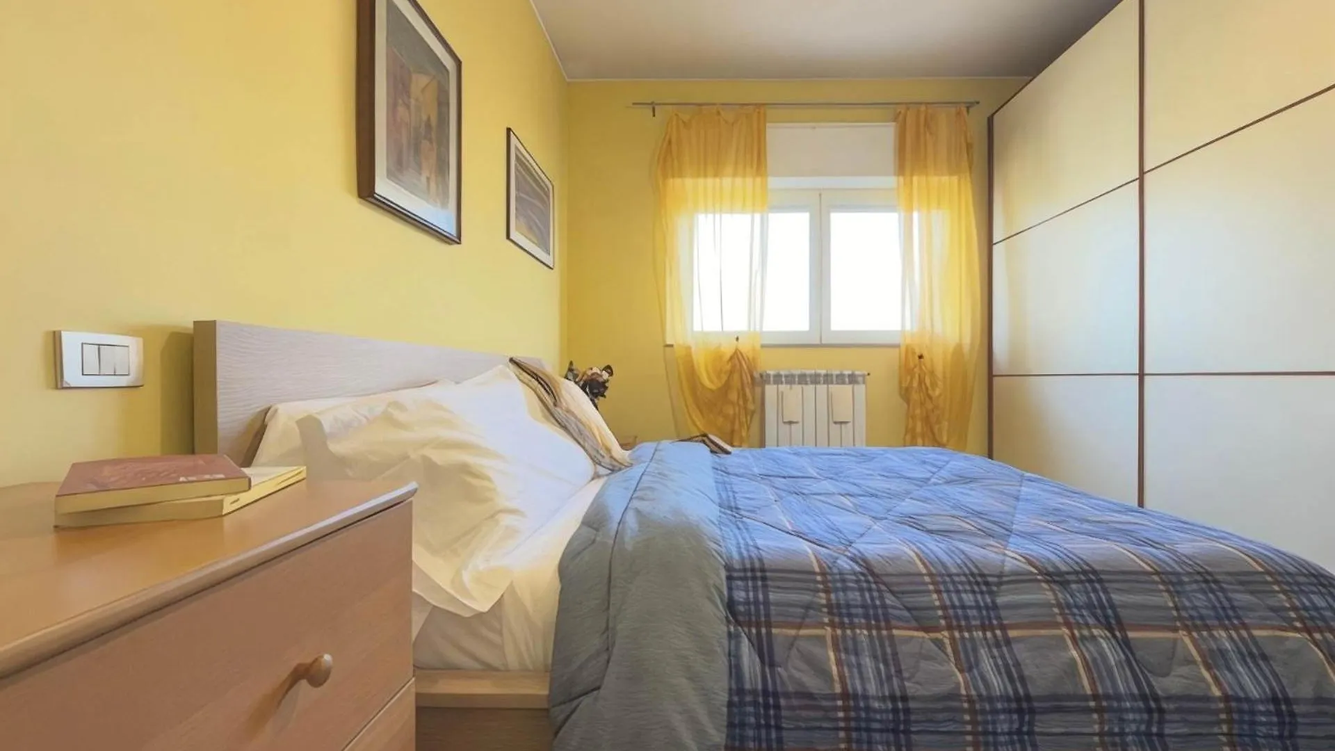 Apartment Homeby, Casa Cartesio Milan