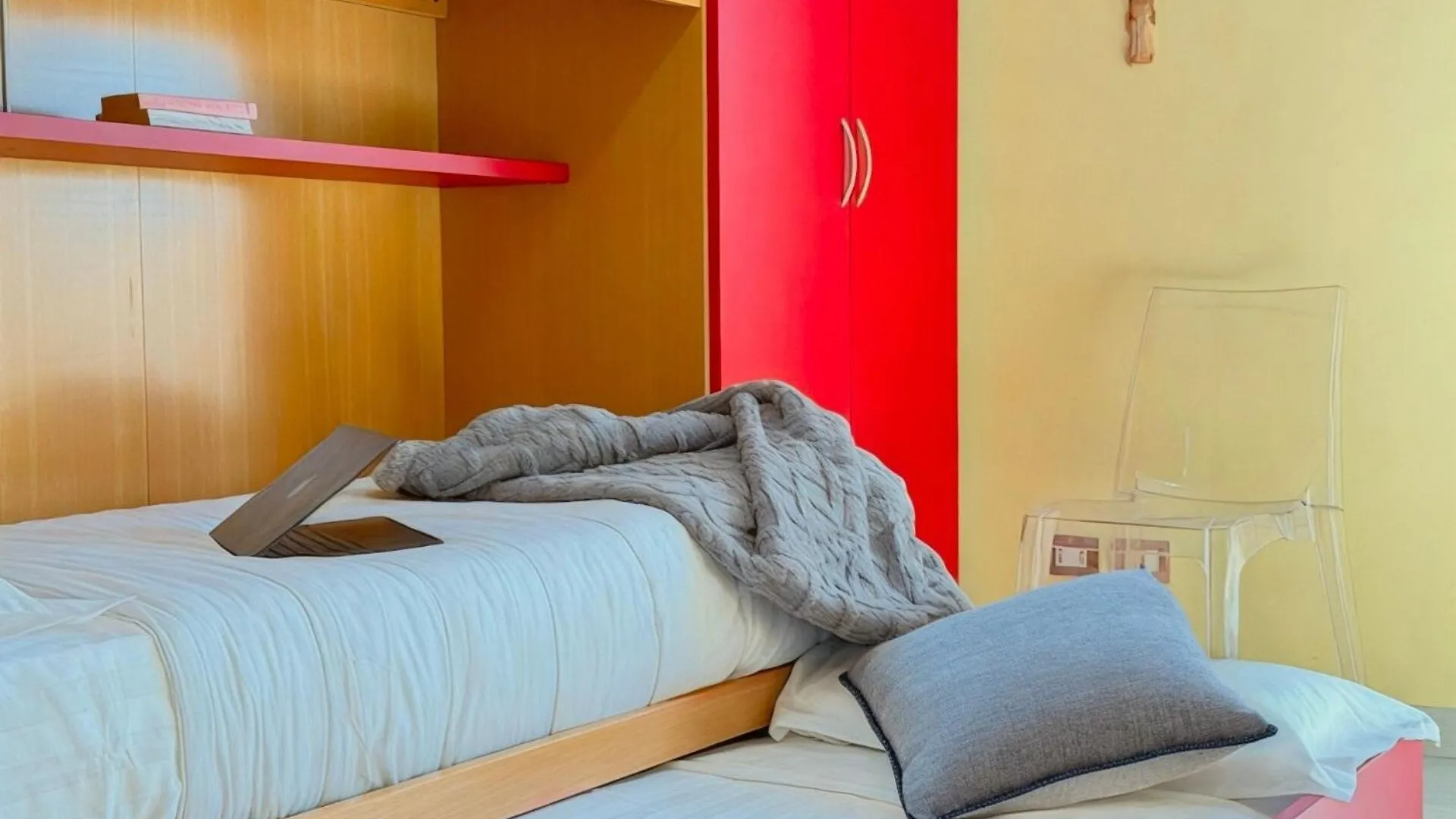 Homeby, Casa Cartesio Milan 0*,  Italy
