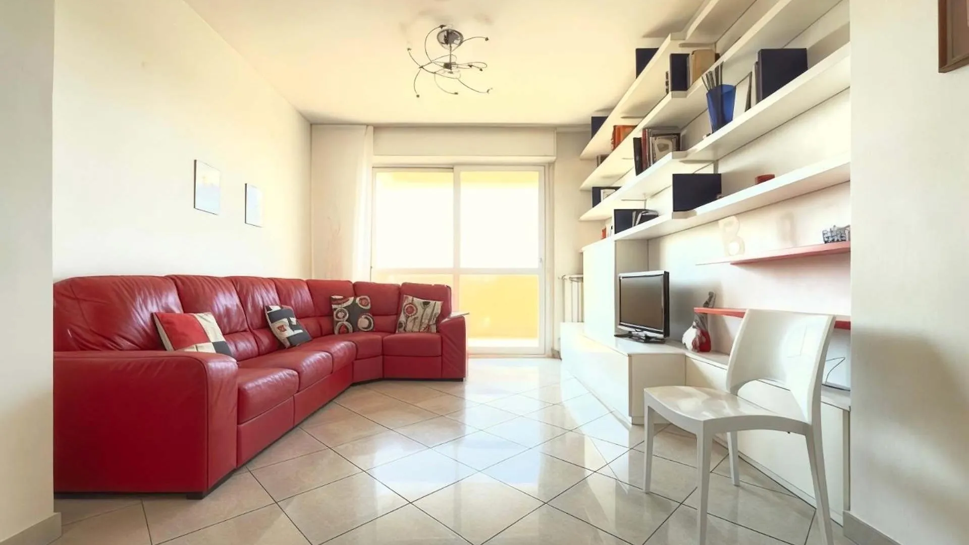 Apartment Homeby, Casa Cartesio Milan