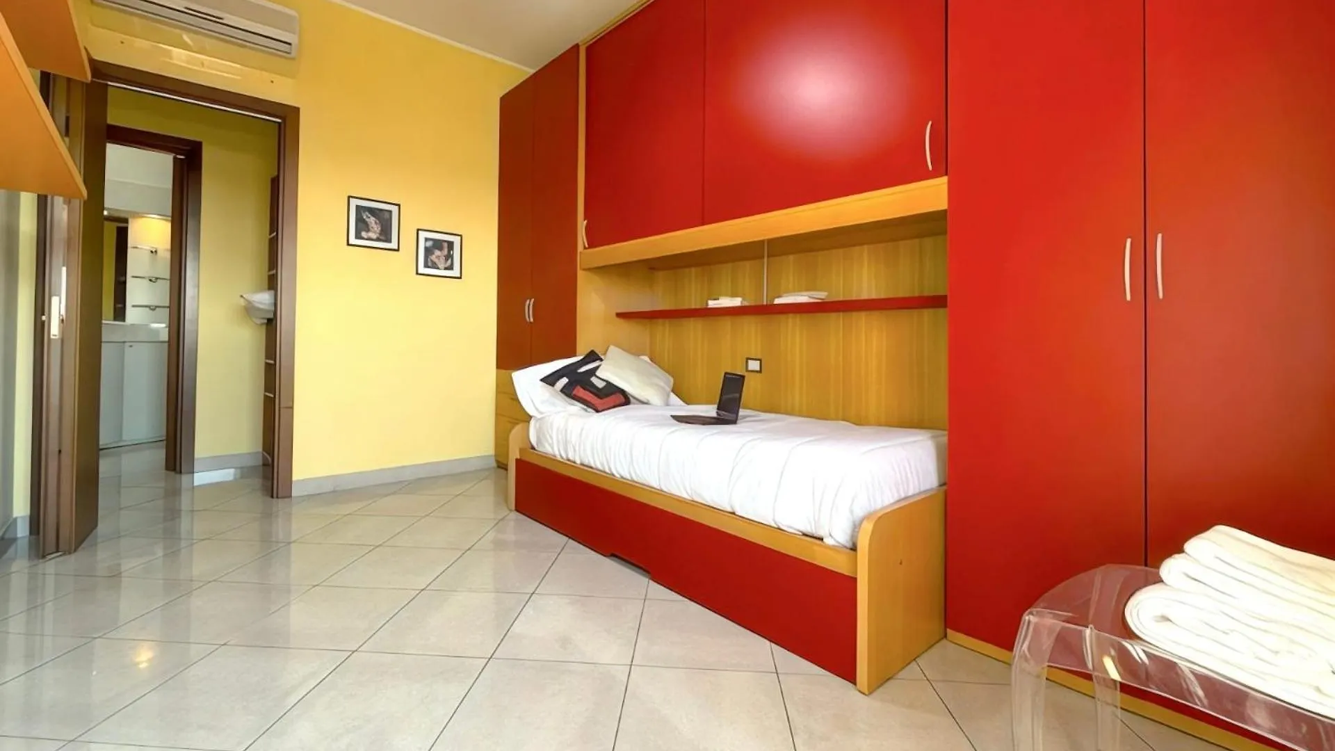 Homeby, Casa Cartesio Milan Italy