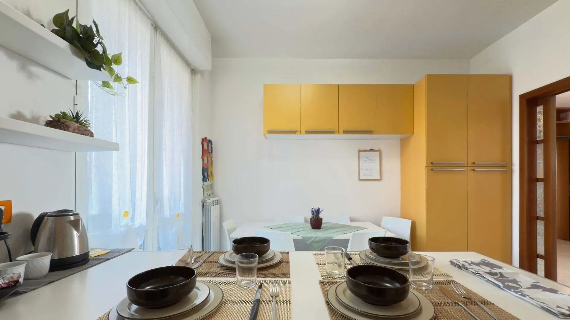 Homeby, Casa Cartesio Milan