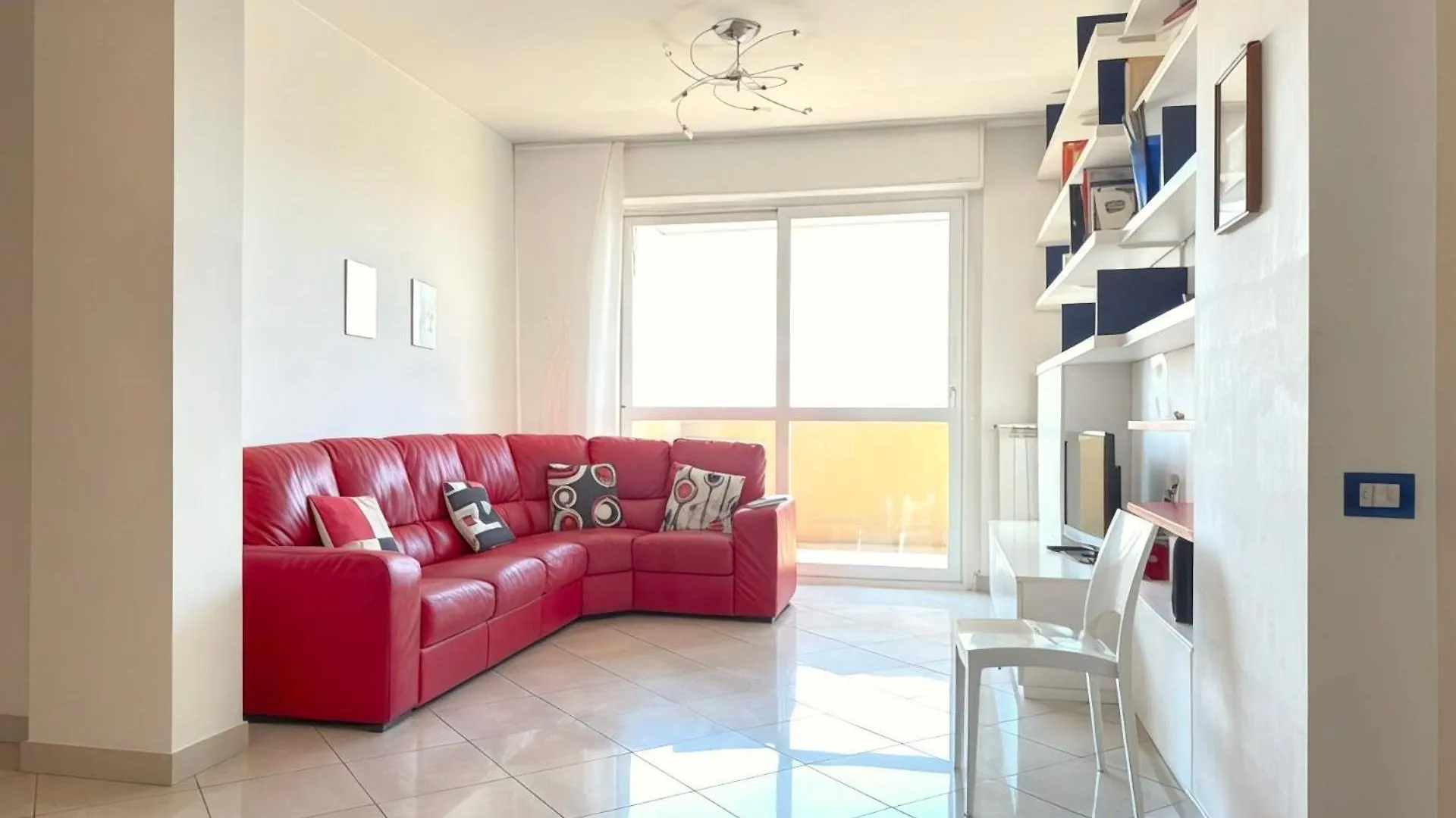 Apartment Homeby, Casa Cartesio Milan