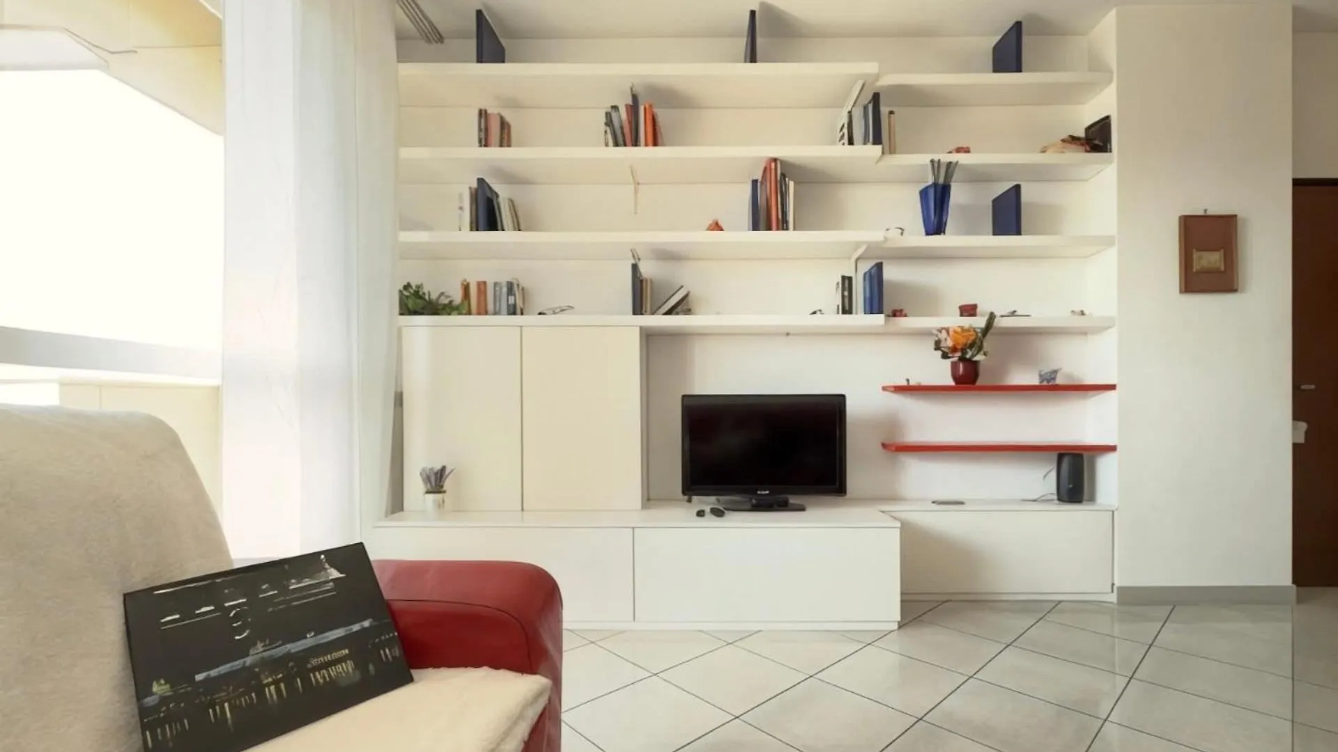 Homeby, Casa Cartesio Milan