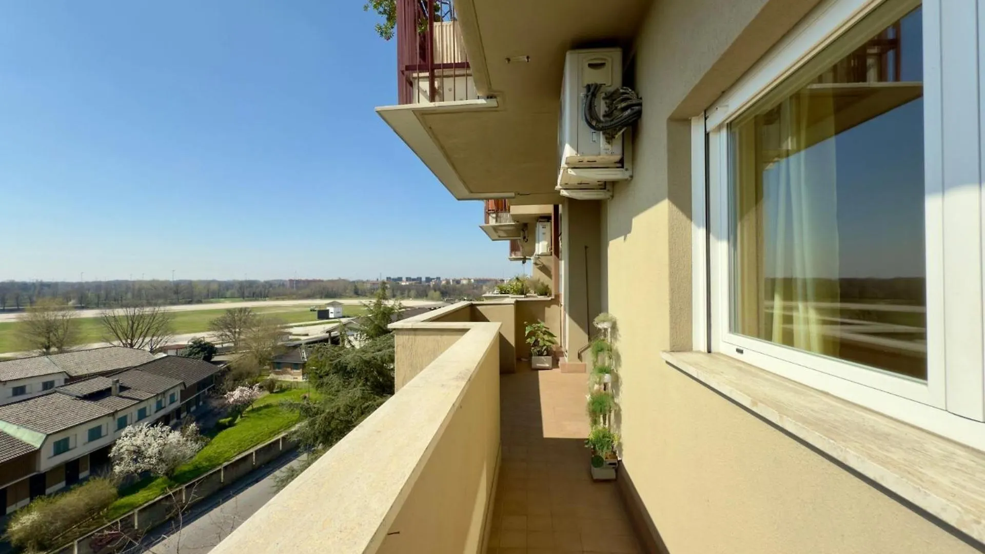 Apartment Homeby, Casa Cartesio Milan